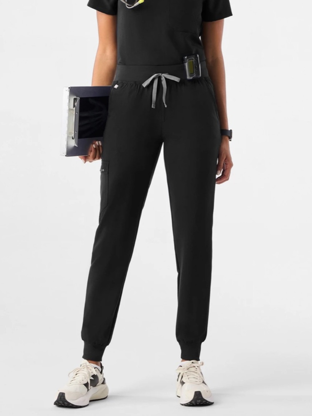Figs Women’s Zamora Black Scrub Pant Jogger Size Small
